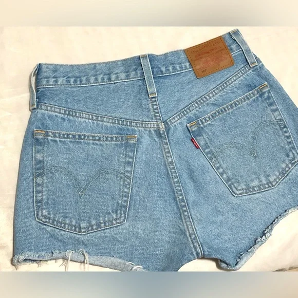 Levi's Light Blue Jean Shorts - Picture 3 of 9